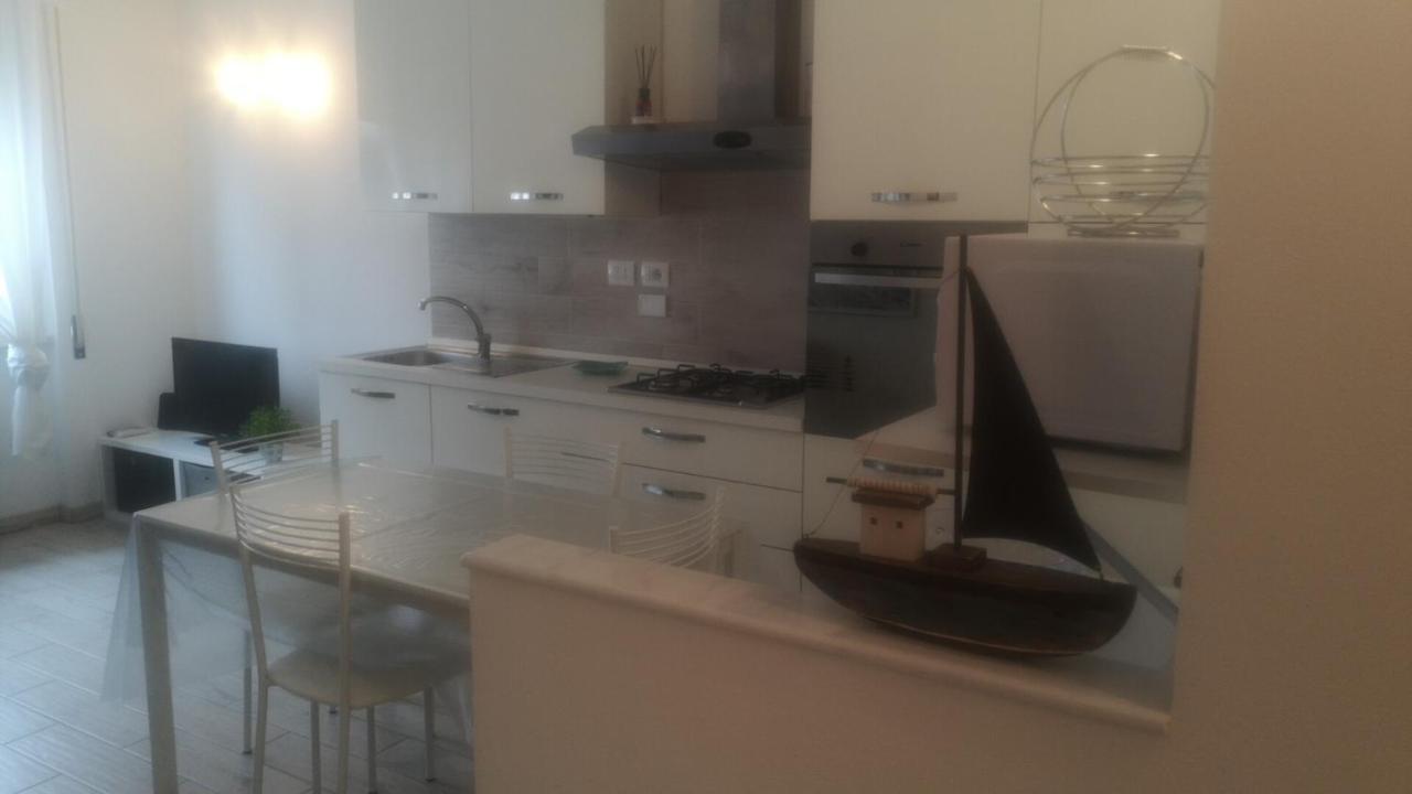 Monica'S Apartment Marina Di Carrara Εξωτερικό φωτογραφία