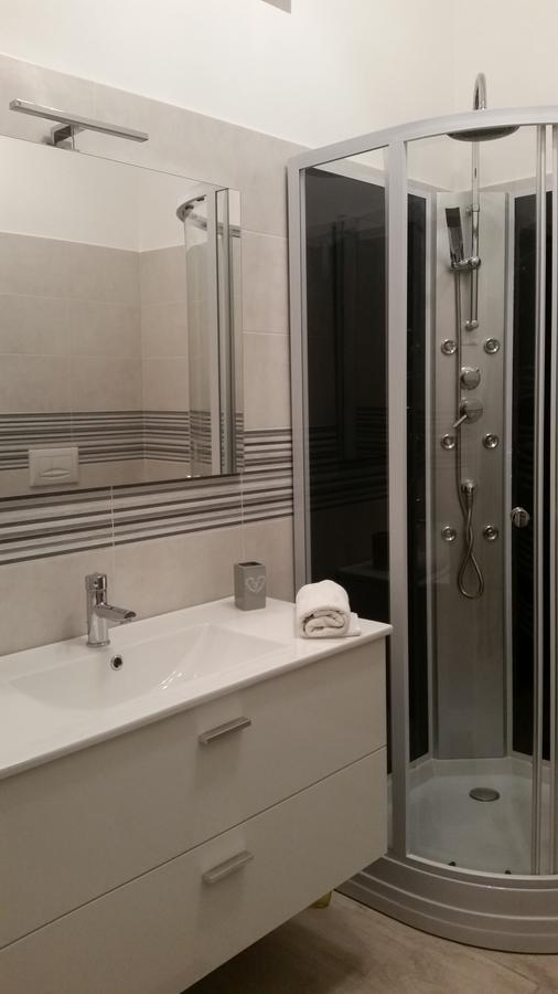 Monica'S Apartment Marina Di Carrara Εξωτερικό φωτογραφία